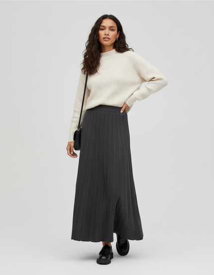 Jupe Plissée gris anthracite maille côtelée élégante