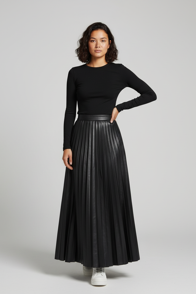 Jupe Plissée longue noire similicuir chic