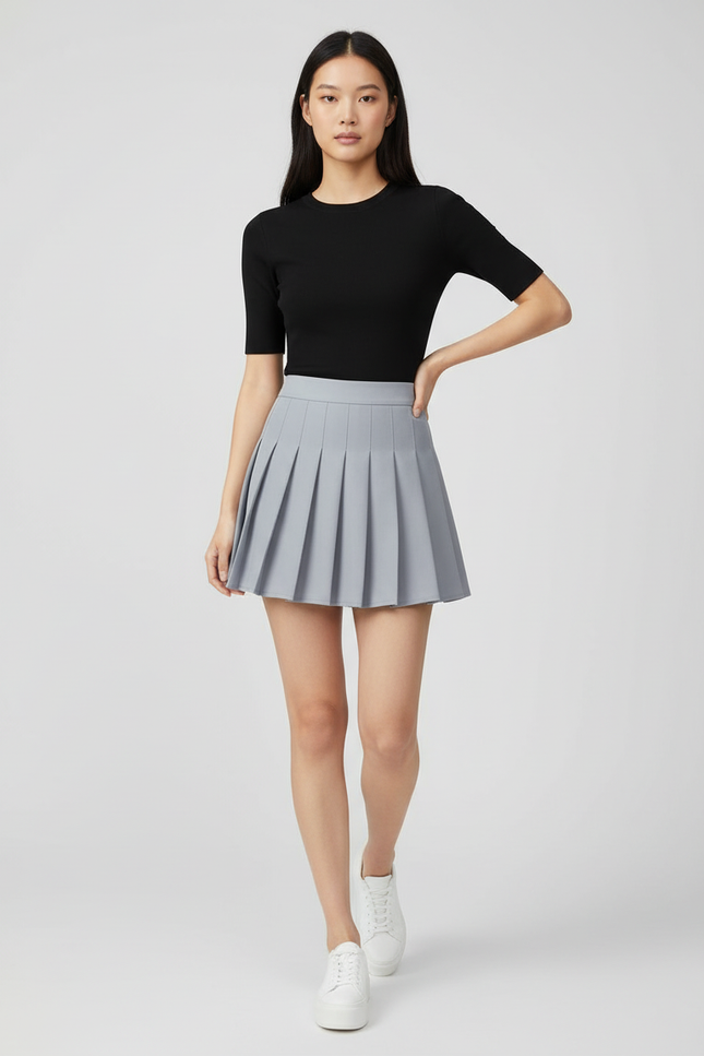 Jupe Plissée gris clair courte chic