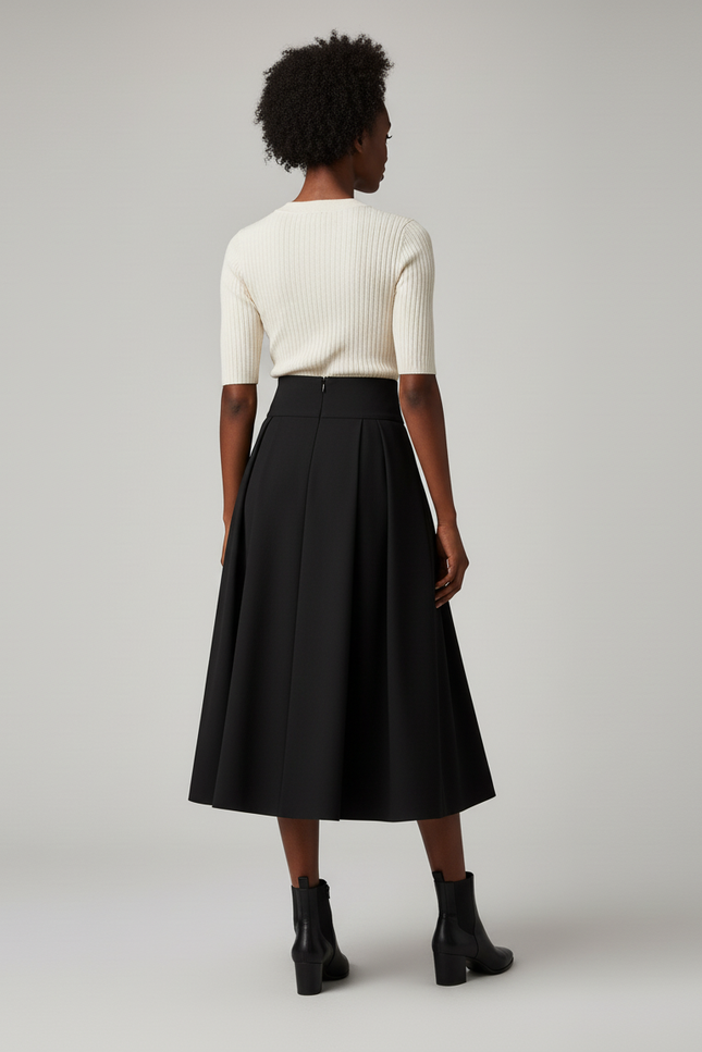 Jupe Plissée Noire Taille Haute Élégante