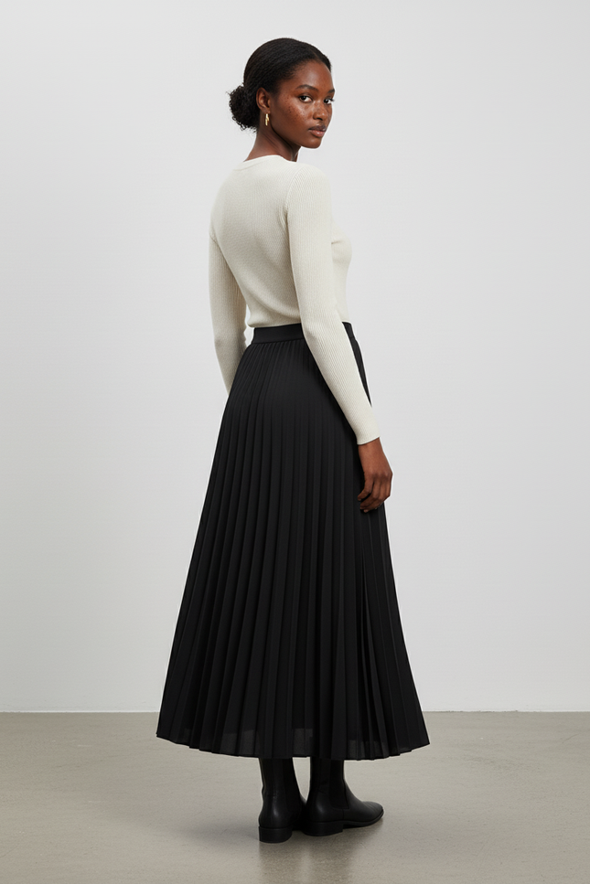 jupe plissée noire satin