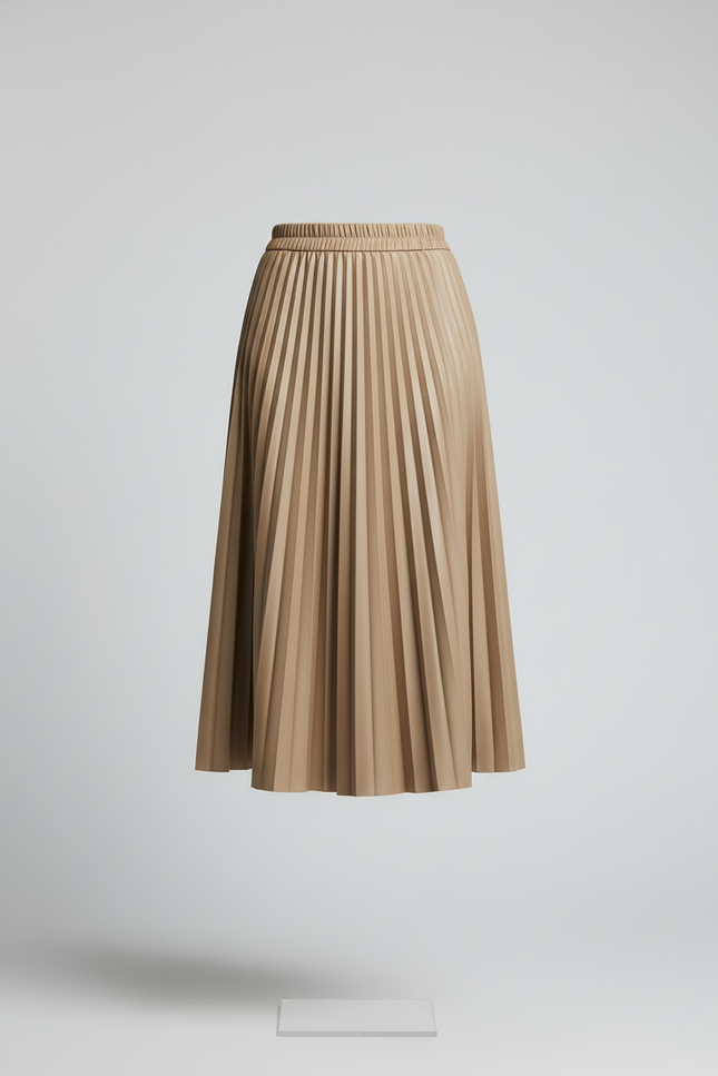 jupe plissée simili cuir beige